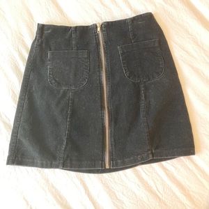 Women’s min skirt